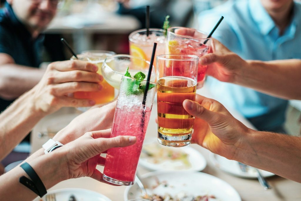 drinks-2578446_1280-1024x682.jpg