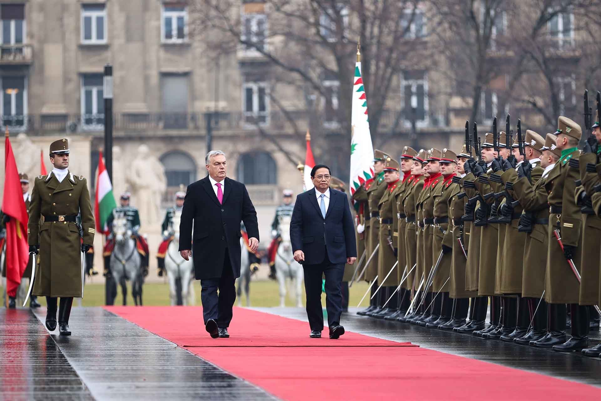 dua-quan-he-doi-tac-toan-dien-viet-nam-hungary-len-tam-cao-moi-20240119092213.jpg