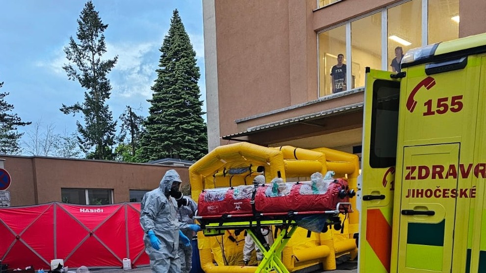 ebola.jfif