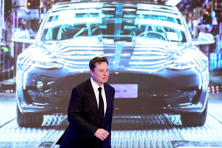 elon-musk-tesla-1757081246759299223972.jpg