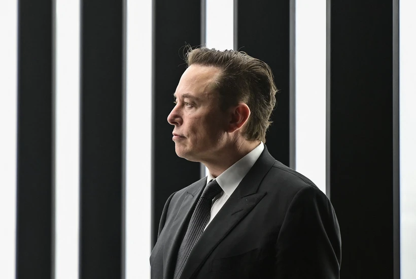 elon-musk-tesla-9493.jpg (1).webp