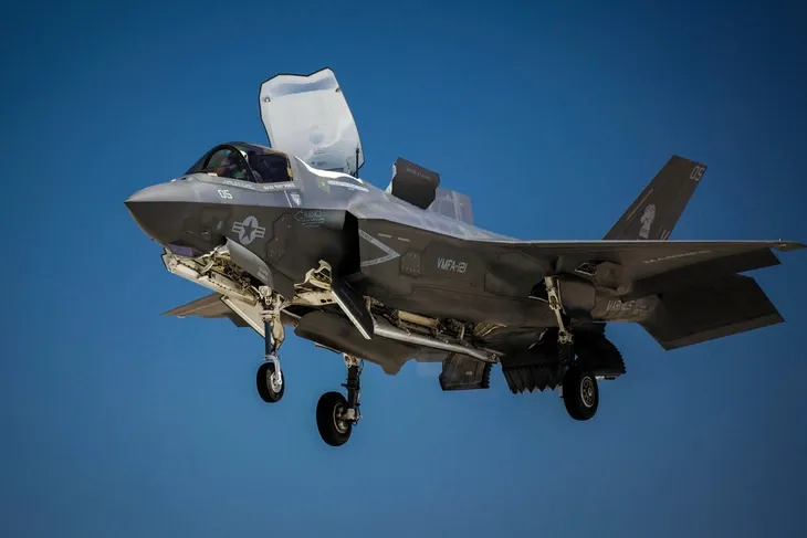 f-35b-1695002447293498669157.webp