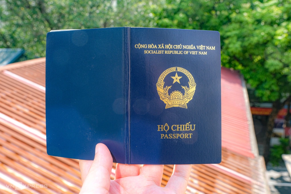 ho-chieu-mau-moi-3-jpg-1753236-6542-3880-1753236589.webp