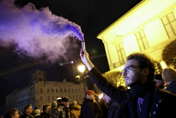 hungary-bieu-tinh-17076139532931443531898.webp