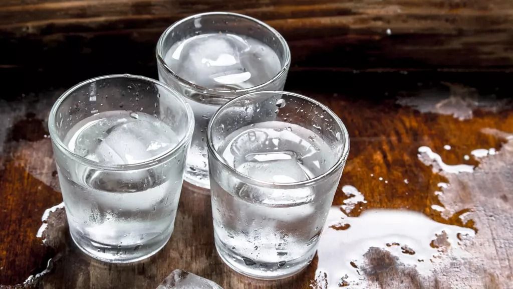 ilustracni-alkohol-promile-vodka.jpg