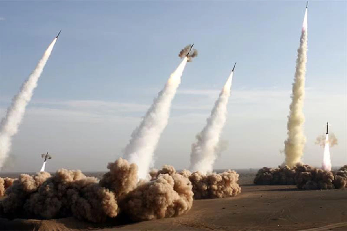 iran-thu-nghiem-ten-lua-172844039510245279186.webp