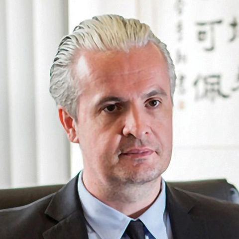 julien-chaisse-hinh-bai-19-read-only-17056256895461851946408.webp