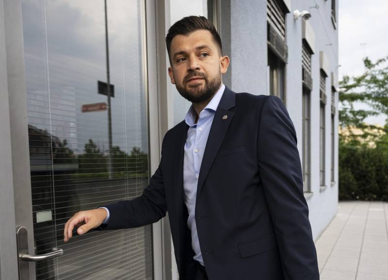 kandidat.jpg