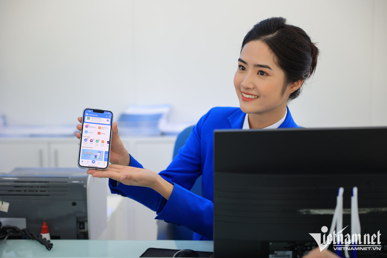 khach-hang-co-the-tai-app-my-vnpt-de-tu-chuan-hoa-thong-tin-thue-bao-vinaphone-510.jpg