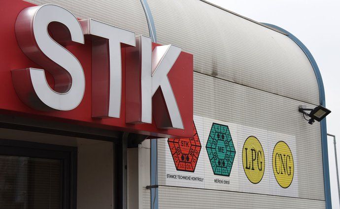 Mariya Shumakova baxtli yakun porno Ruslar mashinada jinsiy aloqada bolganlarini videoga olishdi