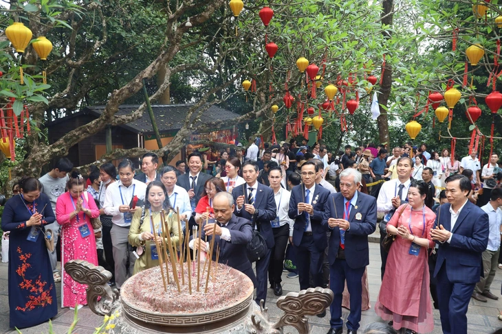kieu-bao-gio-to-4-17771016409081743284831.webp