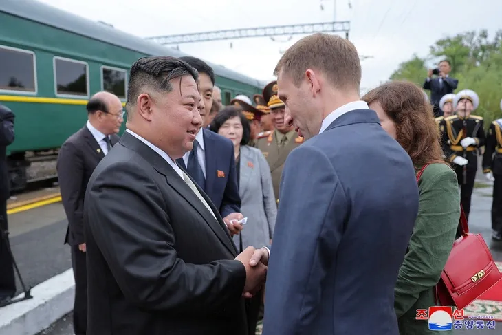 kim-jong-un-roi-nga-1694992476024197083777.webp