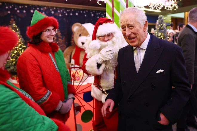 king-charles-family-christmas-8244-17030647754461359169679.webp