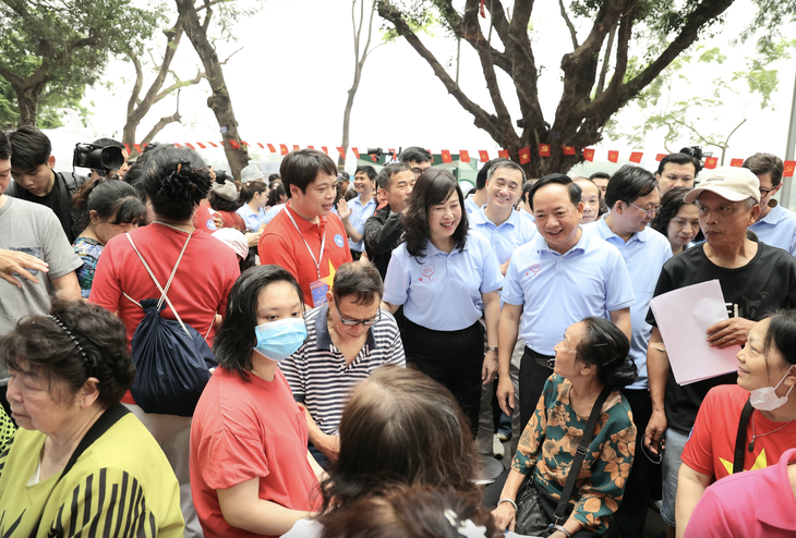 lãnh đạo ĐẢNG.png