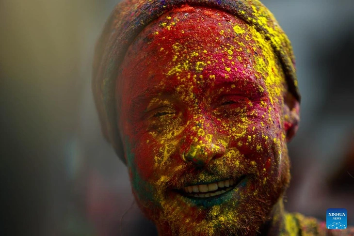 le-hoi-holi-o-nepal-1711317730185980180281.webp