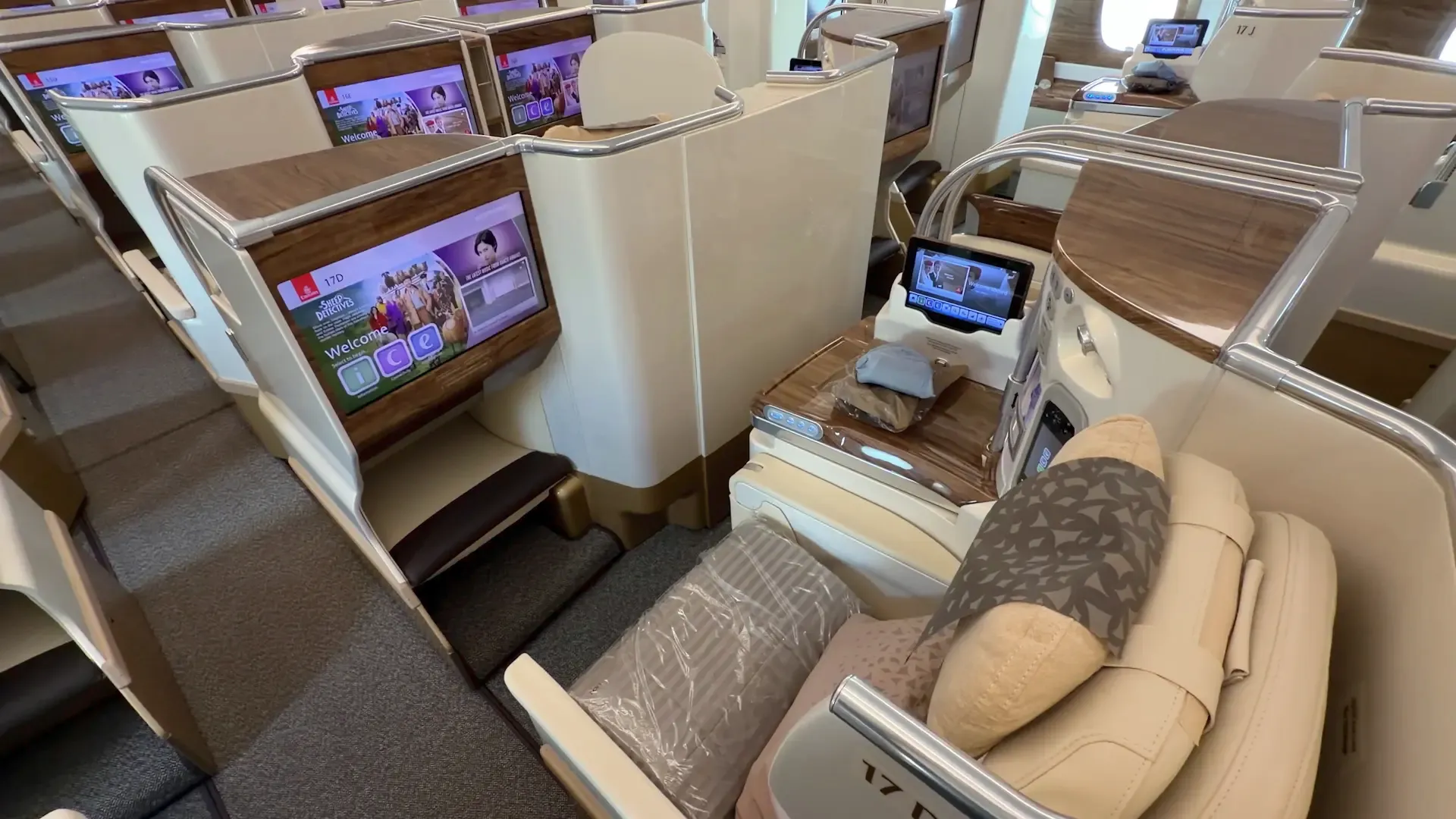 letadlo-renovace-premium-economy-airbus (6).webp