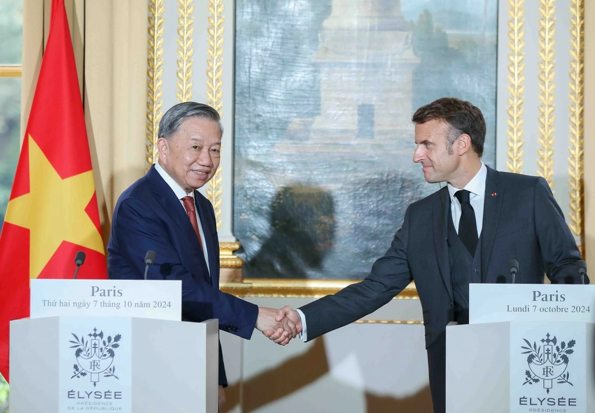 macron-to-lam-1728324029484375100755.webp