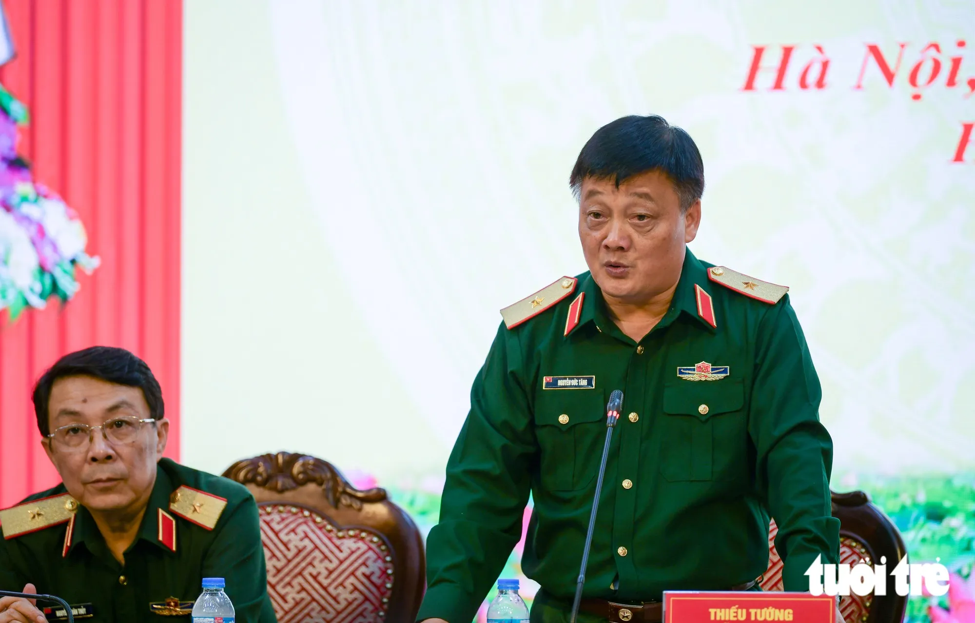 Thiếu tướng Nguyễn Đức Tăng, Phó chính ủy Tổng cục Công nghiệp quốc phòng, thông tin tại buổi họp báo - Ảnh: NAM TRẦN