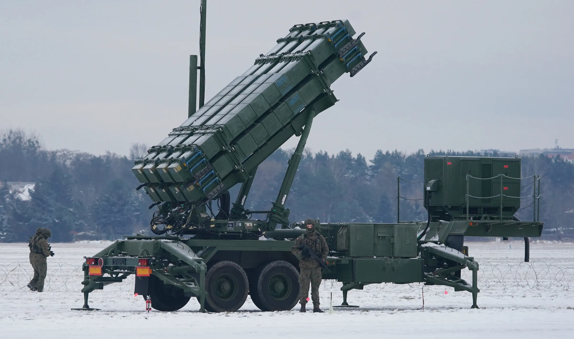 Tổ hợp phòng không Patriot trong cuộc tập trận tại sân bay Warsaw Babice, Ba Lan, tháng 2/2023.