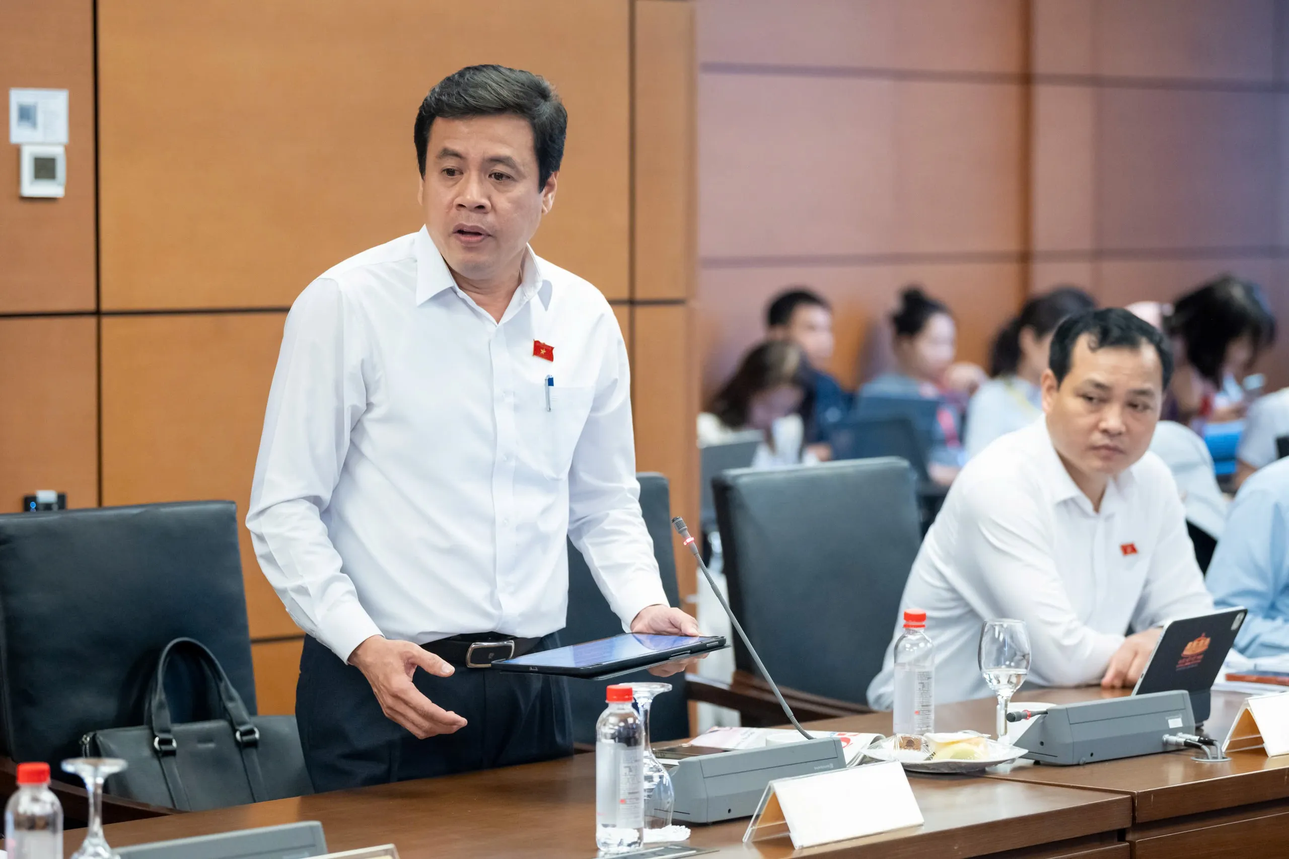 Đại biểu Trần Anh Tuấn - Ảnh: PHẠM THẮNG