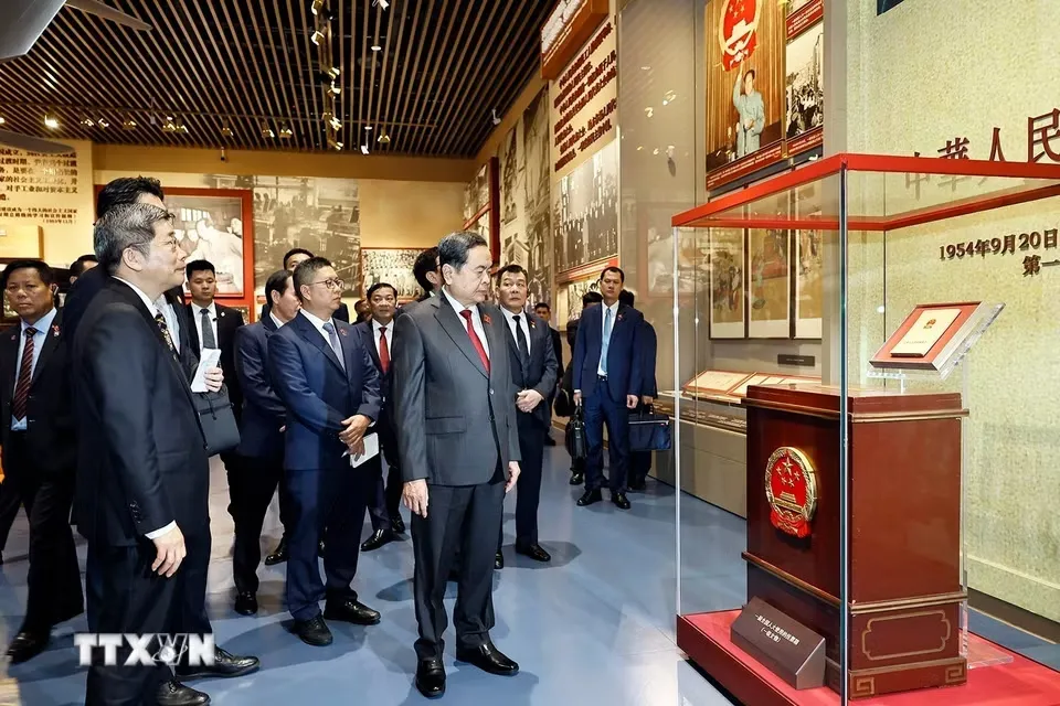 Chủ tịch Quốc hội Trần Thanh Mẫn thăm Bảo tàng Lịch sử Đảng Cộng sản Trung Quốc sáng 12-10 - Ảnh: TTXVN