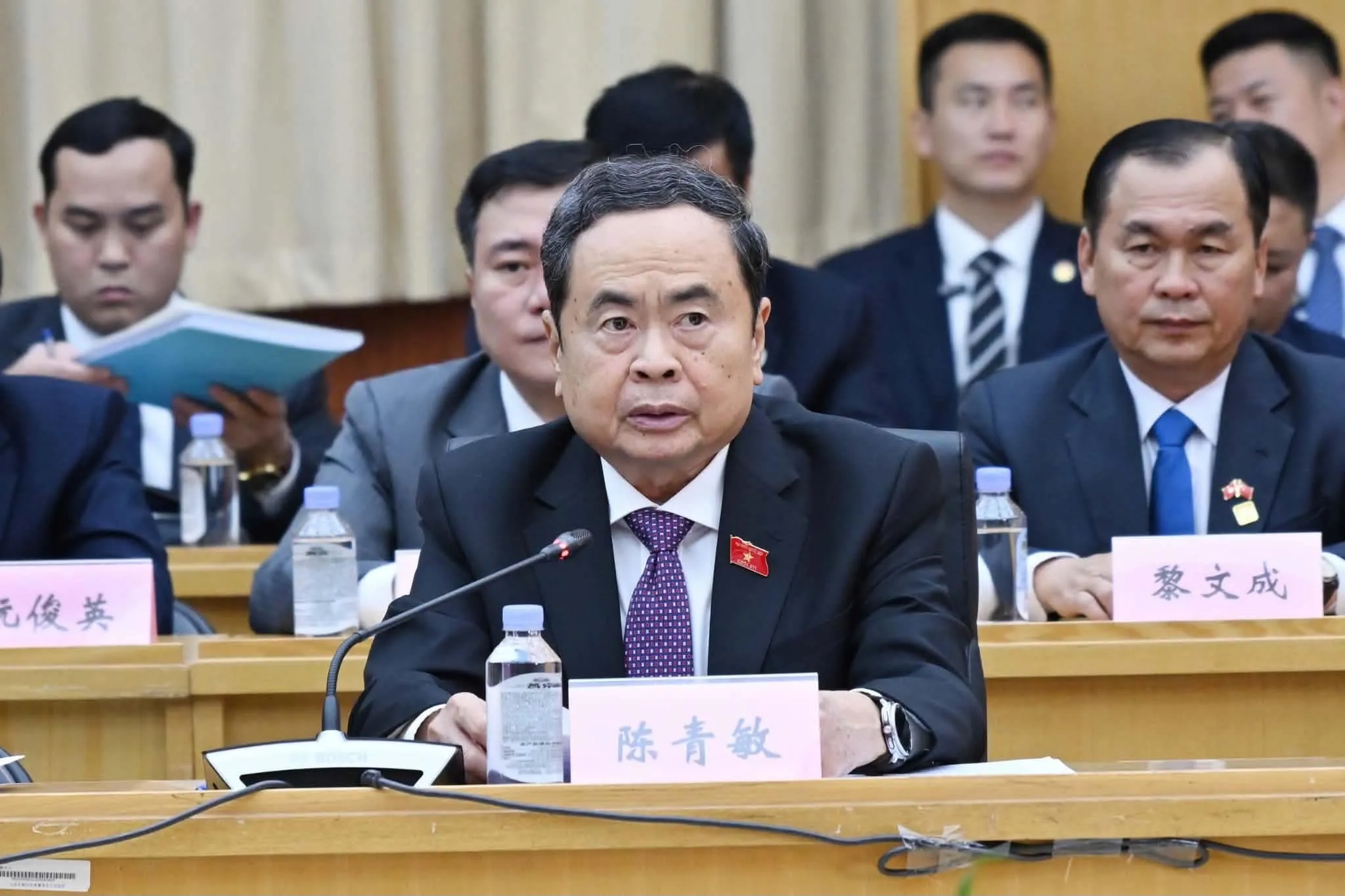 Chủ tịch Quốc hội Trần Thanh Mẫn tham dự tọa đàm trao đổi kinh nghiệm với Nhân Đại 3 cấp thành phố Bắc Kinh - Ảnh: TTXVN