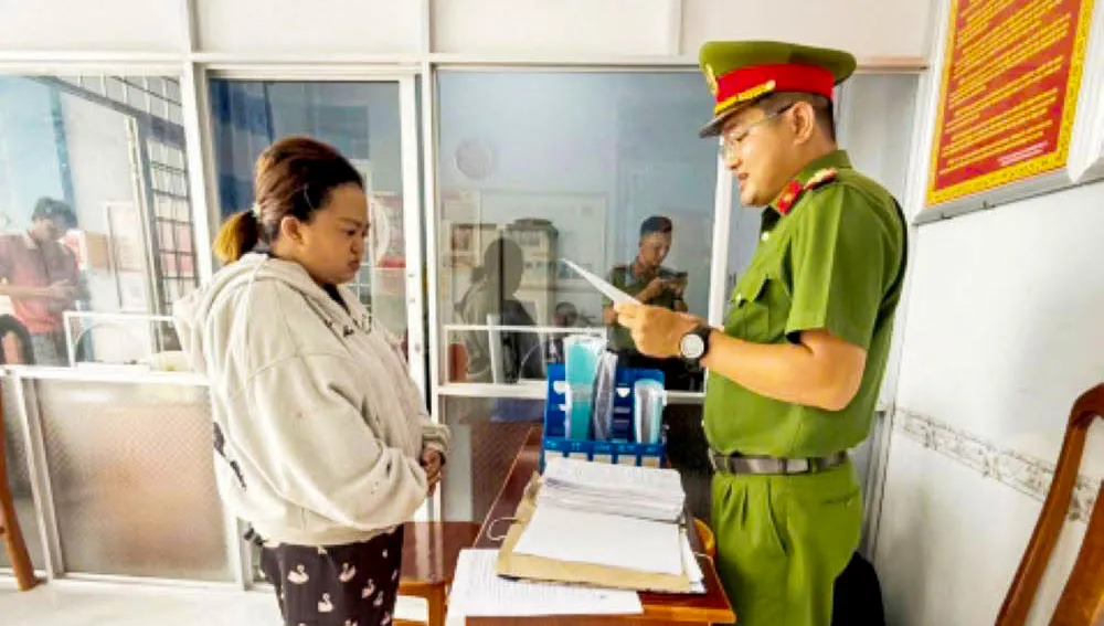 Lưu Thị Như Băng tại cơ quan công an - Ảnh: CACC