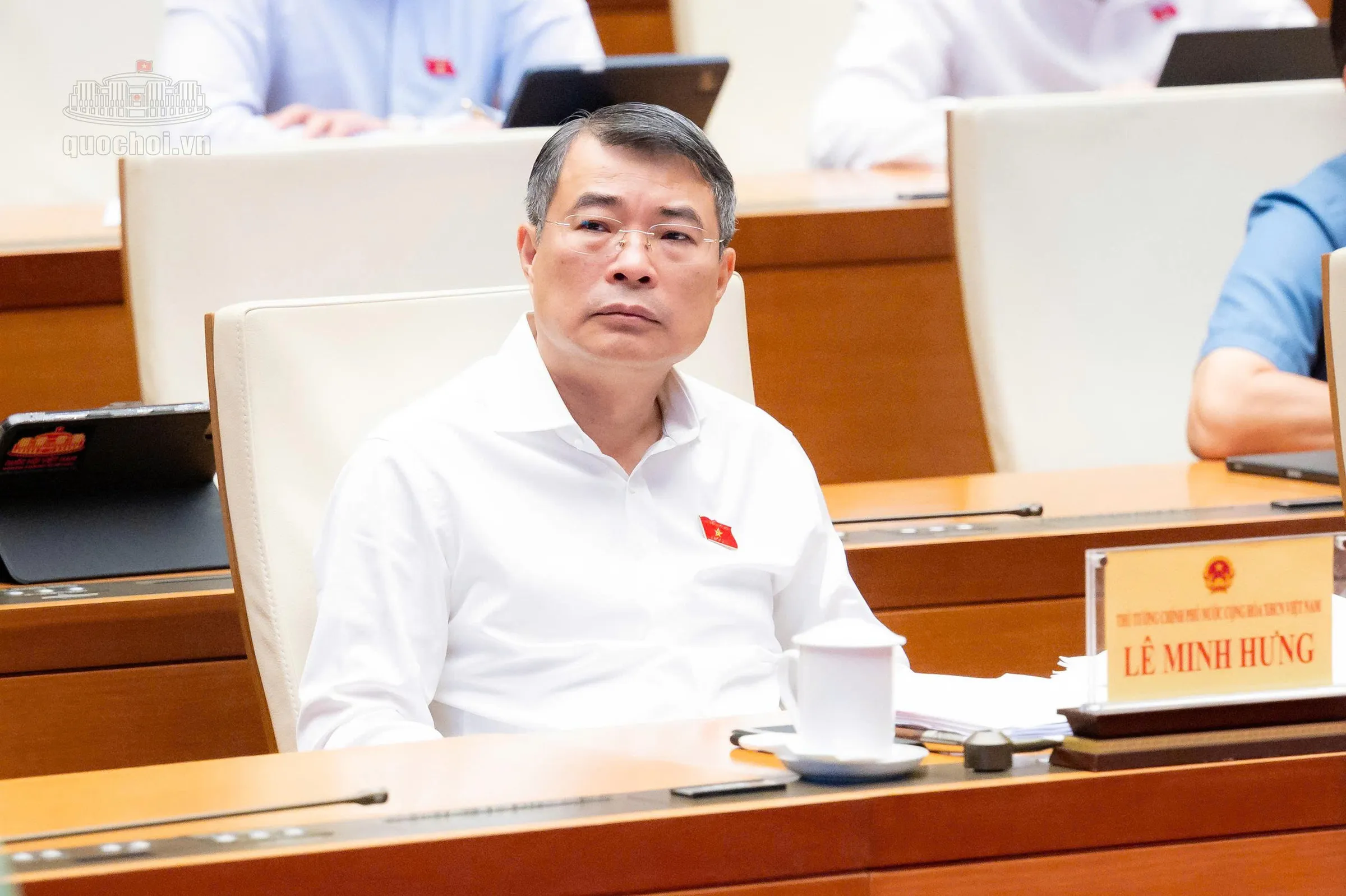 Thủ tướng Lê Minh Hưng dự phiên thảo luận kinh tế xã hội tại hội trường Quốc hội, sáng 31/10.