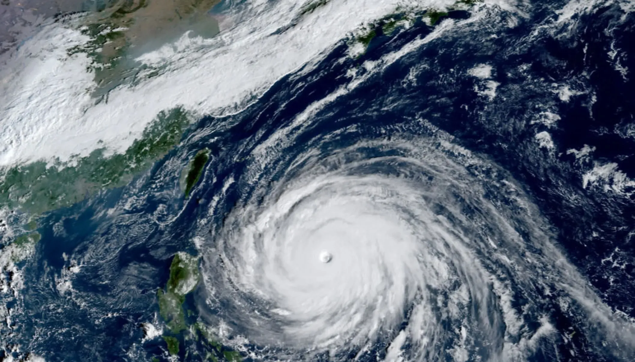 Bão Champi từ góc nhìn của vệ tinh thời tiết Himawari.