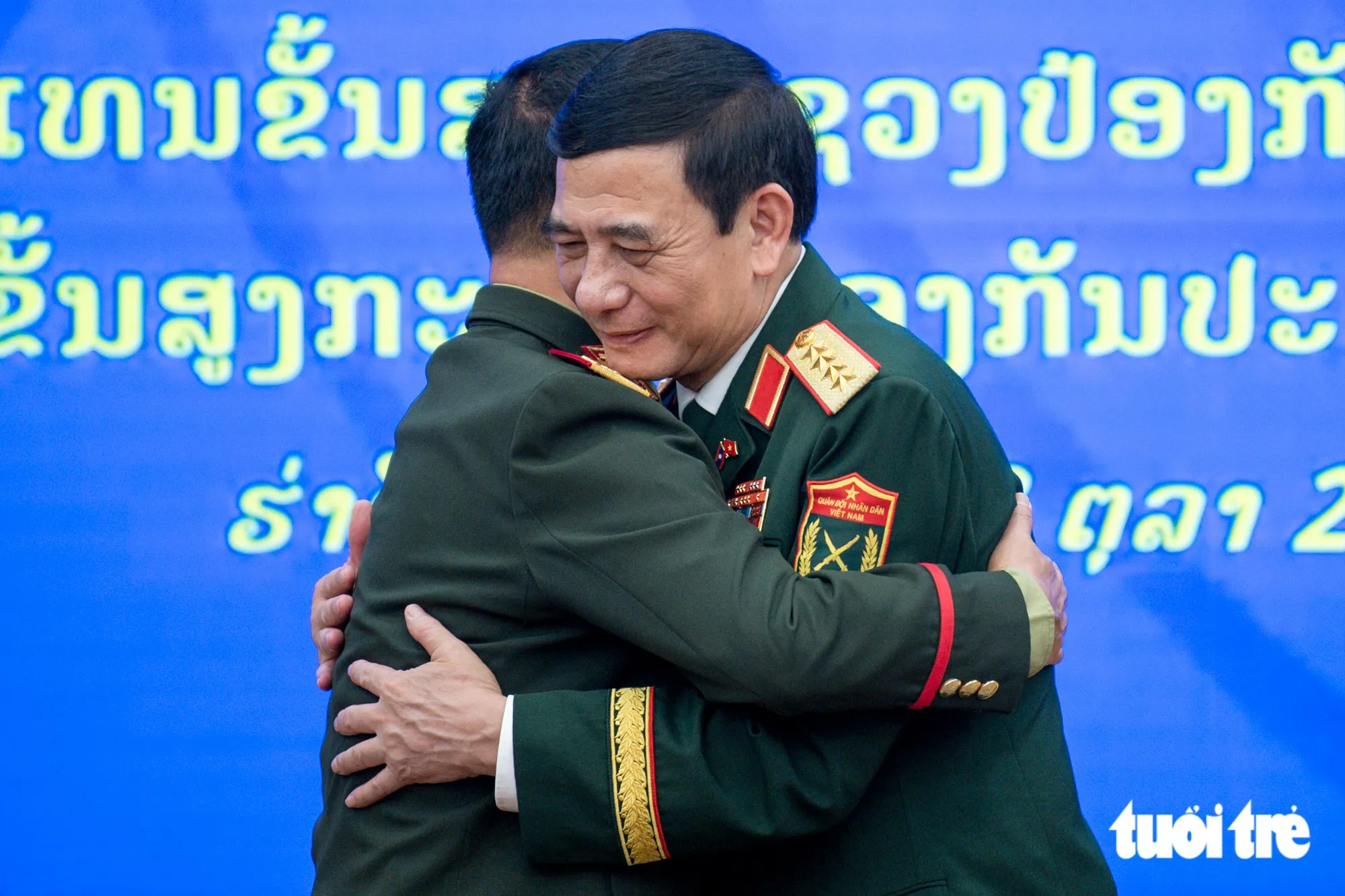 Đại tướng Phan Văn Giang và Đại tướng Khamliang Outhakaysone - Ảnh: NAM TRẦN