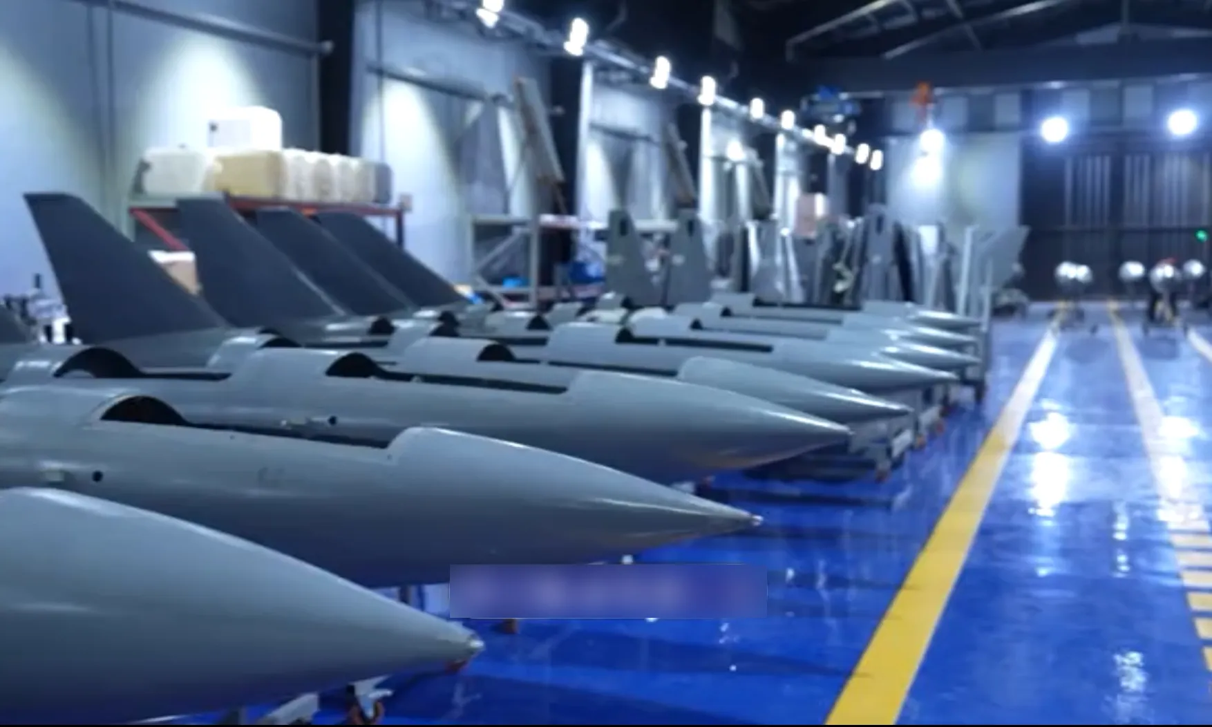 Dây chuyền chế tạo UAV trong video công bố ngày 22/10.