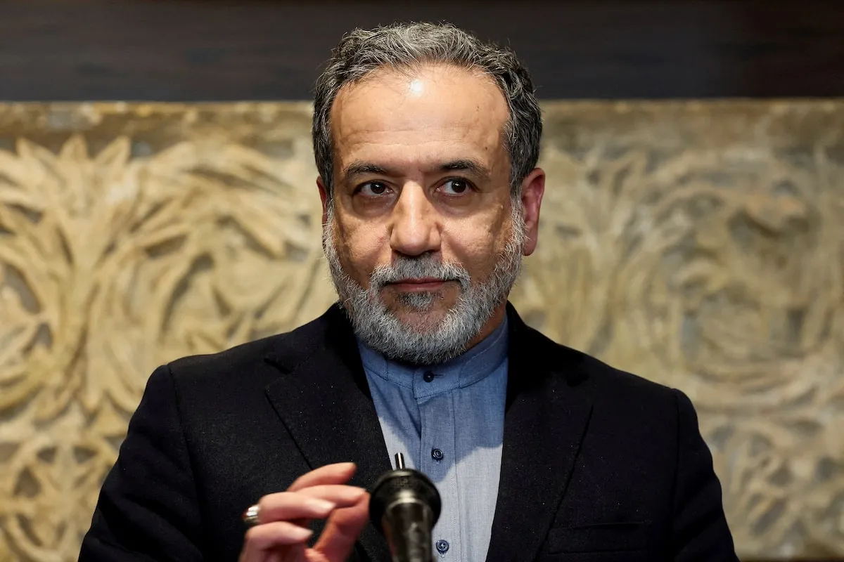 Ngoại trưởng Iran Abbas Araghchi - Ảnh: REUTERS