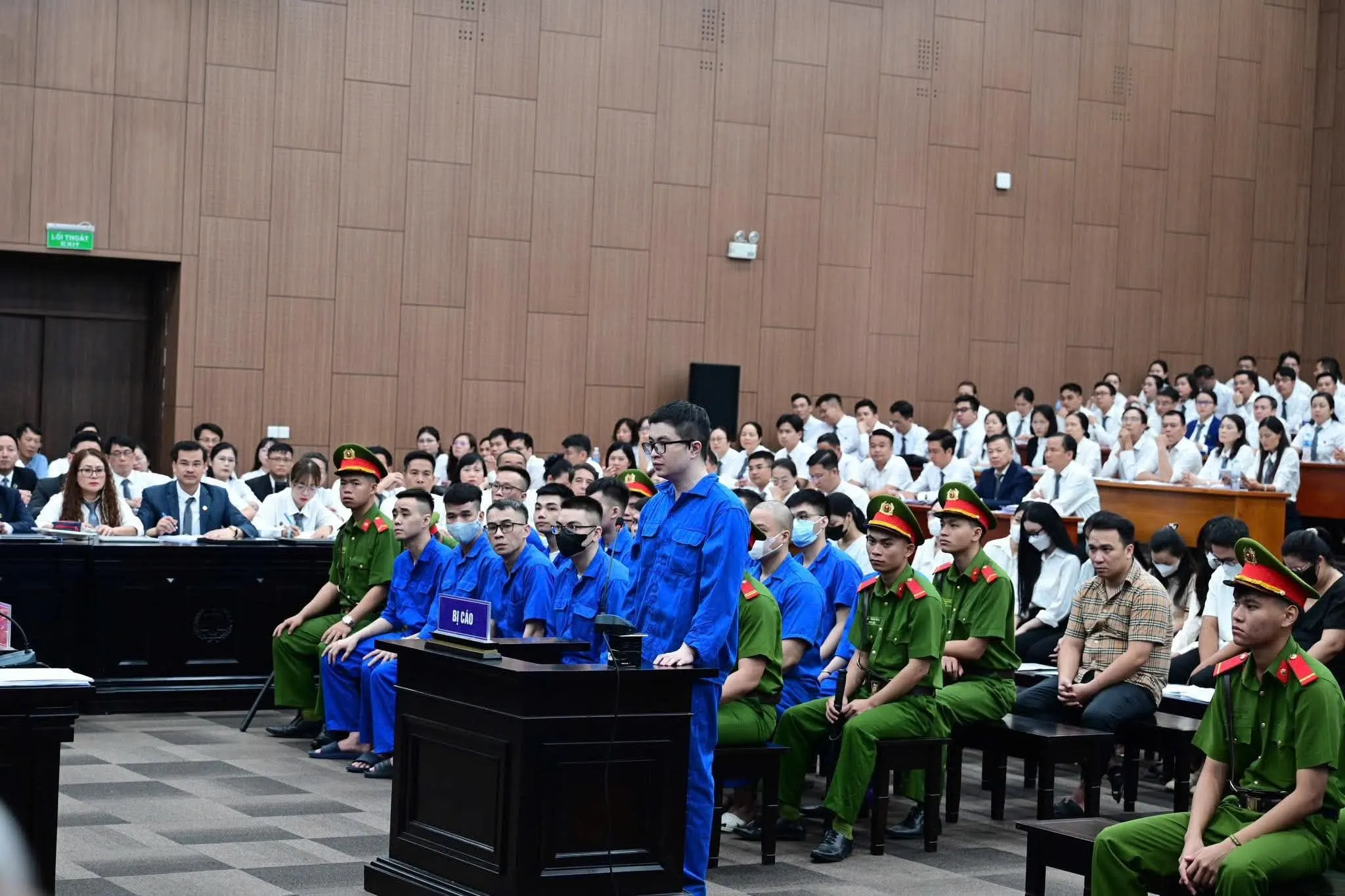 Mr Pips Phó Đức Nam tại phiên tòa - Ảnh: GIANG LONG
