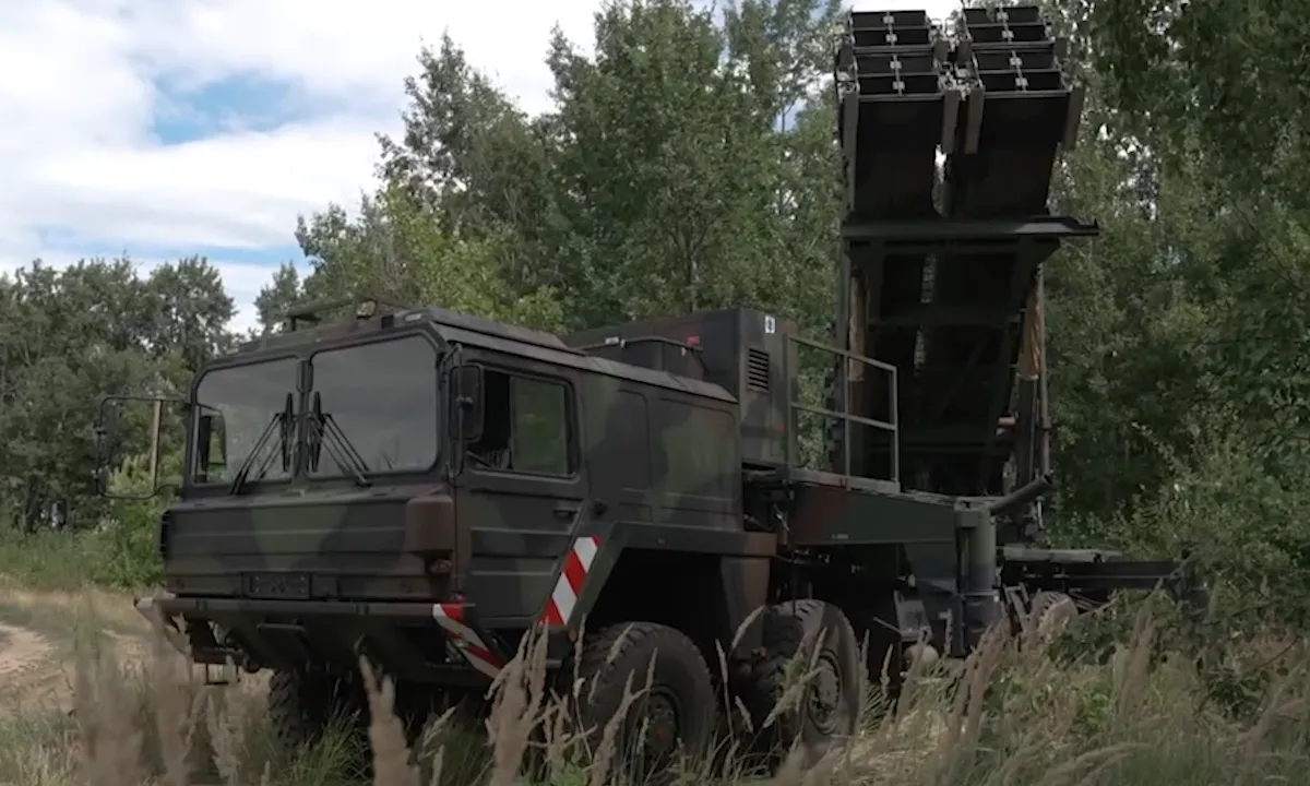 Bệ phóng của tổ hợp phòng không Patriot Ukraine trong video do CNN đăng hồi tháng 8. Ảnh chụp màn hình
