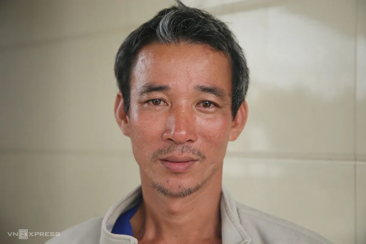 Anh Nguyễn Mạnh Cường, sống sót sau 8 giờ lênh đênh trên biển.