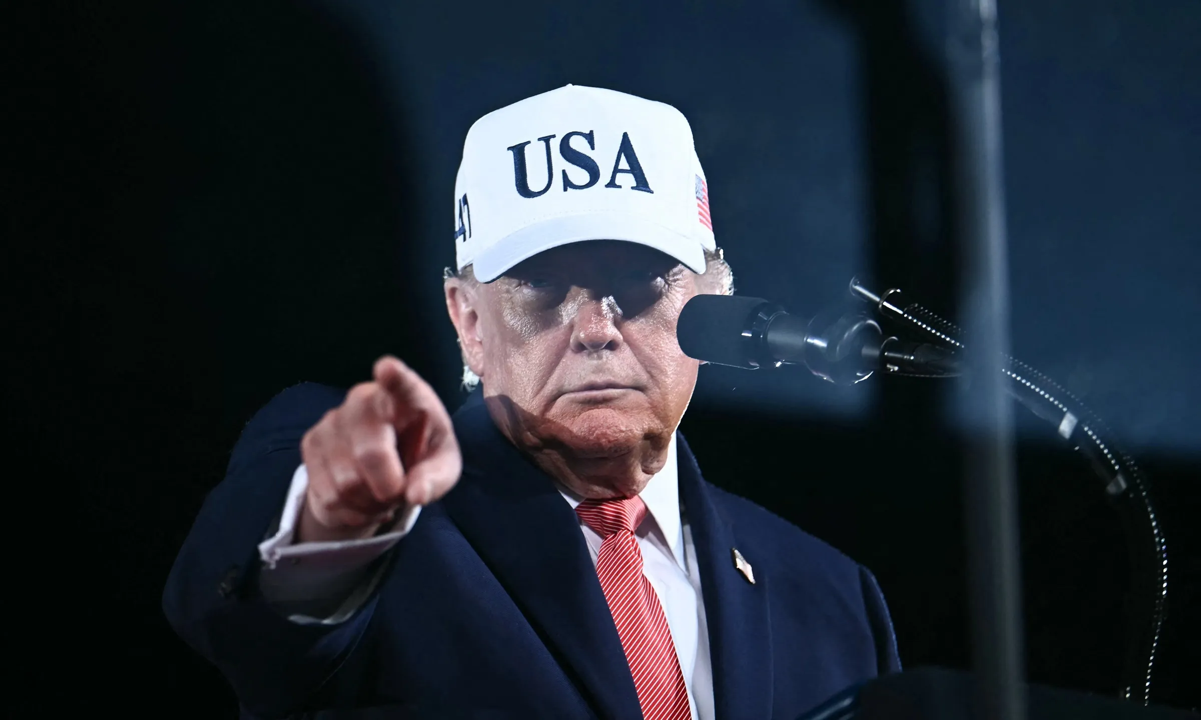 Tổng thống Donald Trump phát biểu tại buổi vận động bầu cử giữa kỳ ở thành phố Greenville, bang Bắc Carolina, ngày 20/10.
