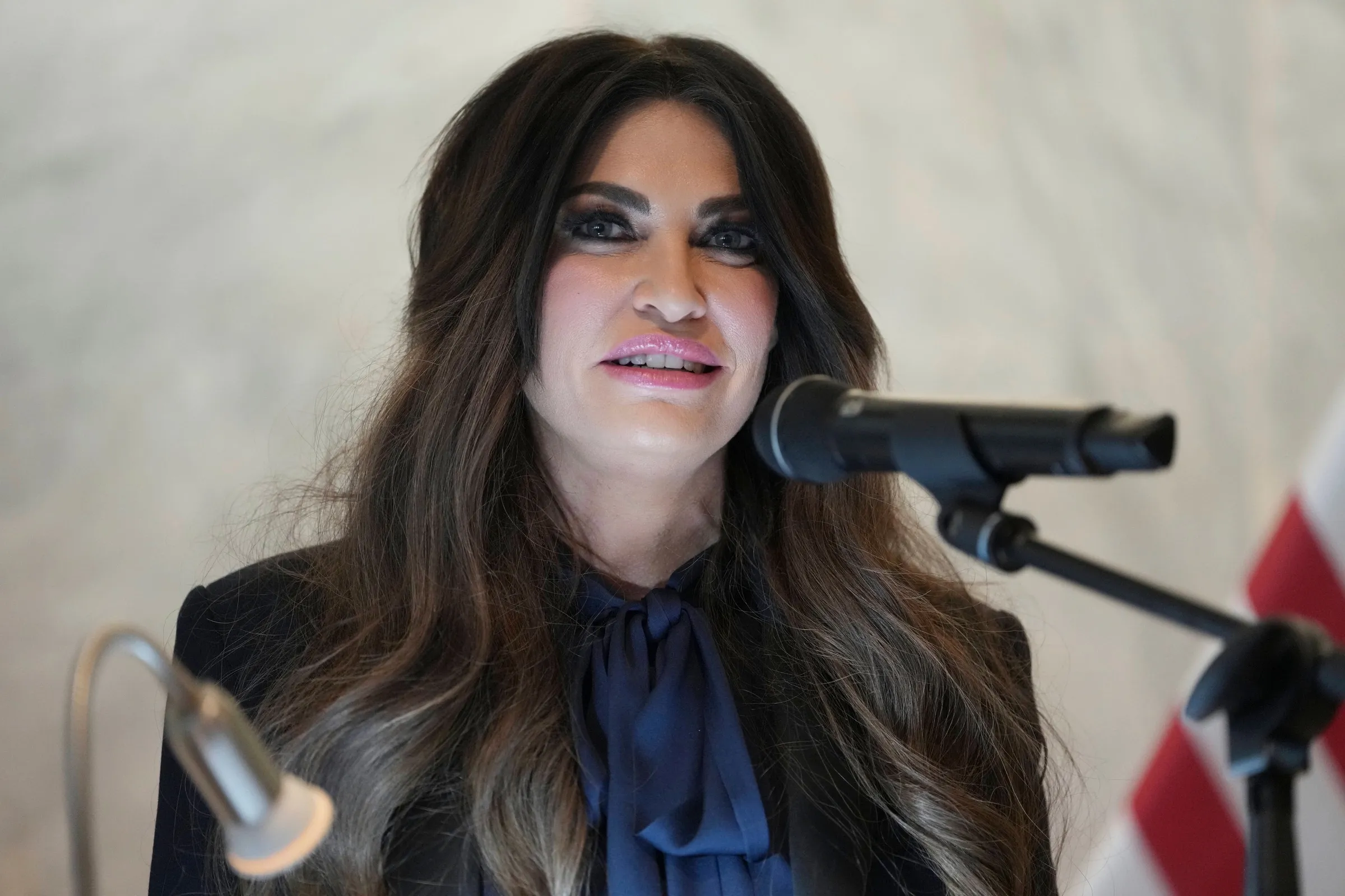 Đại sứ Mỹ tại Hy Lạp Kimberly Guilfoyle phát biểu tại Athens ngày 7/10.