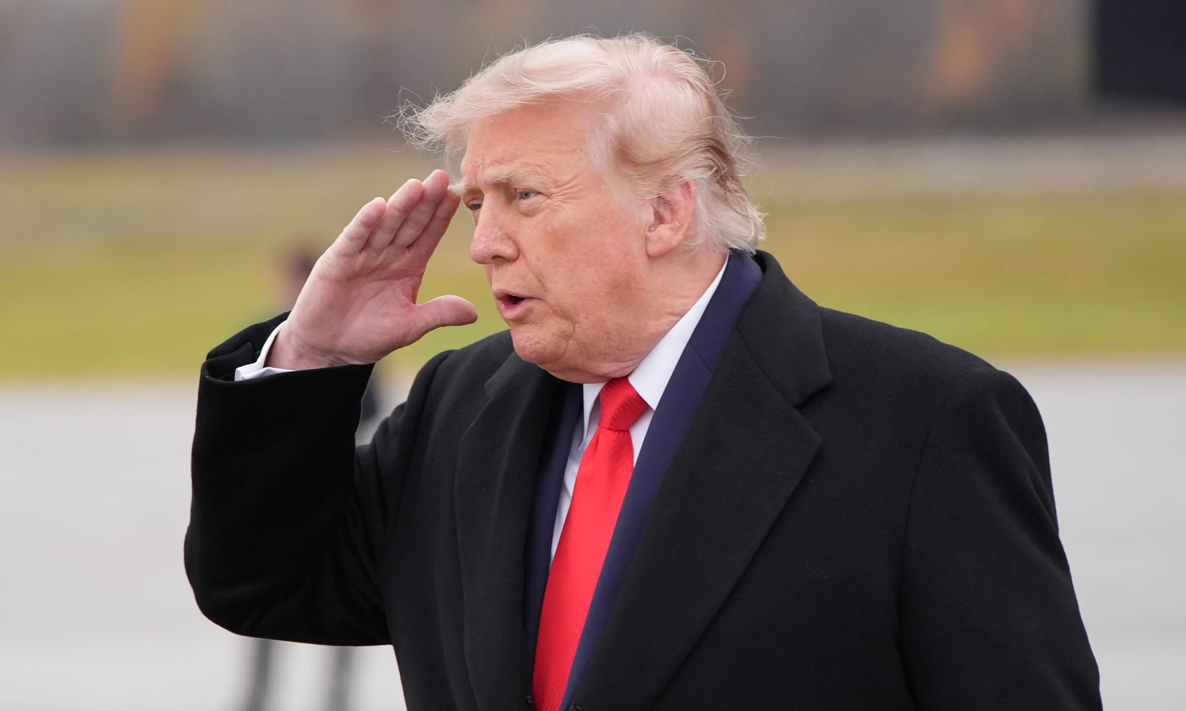 Tổng thống Mỹ Donald Trump tại căn cứ Elmendorf-Richardson ở bang Alaska hôm 13/10.