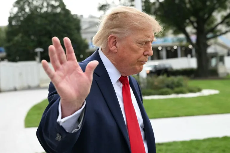 Tổng thống Mỹ Donald Trump cho biết muốn đạt thỏa thuận với Iran nhưng không chấp nhận đề xuất mới nhất của Tehran - Ảnh: AFP