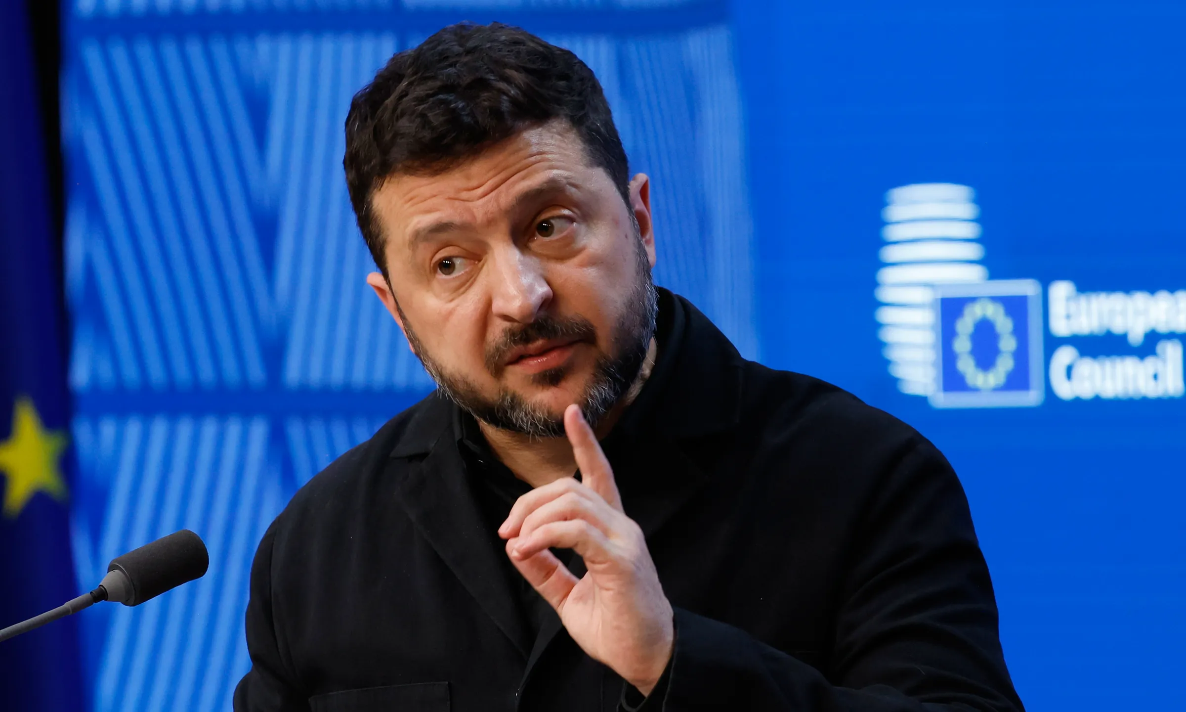 Tổng thống Zelensky phát biểu trong cuộc họp báo tại hội nghị thượng đỉnh EU ở Brussels, Bỉ hôm 16/10.