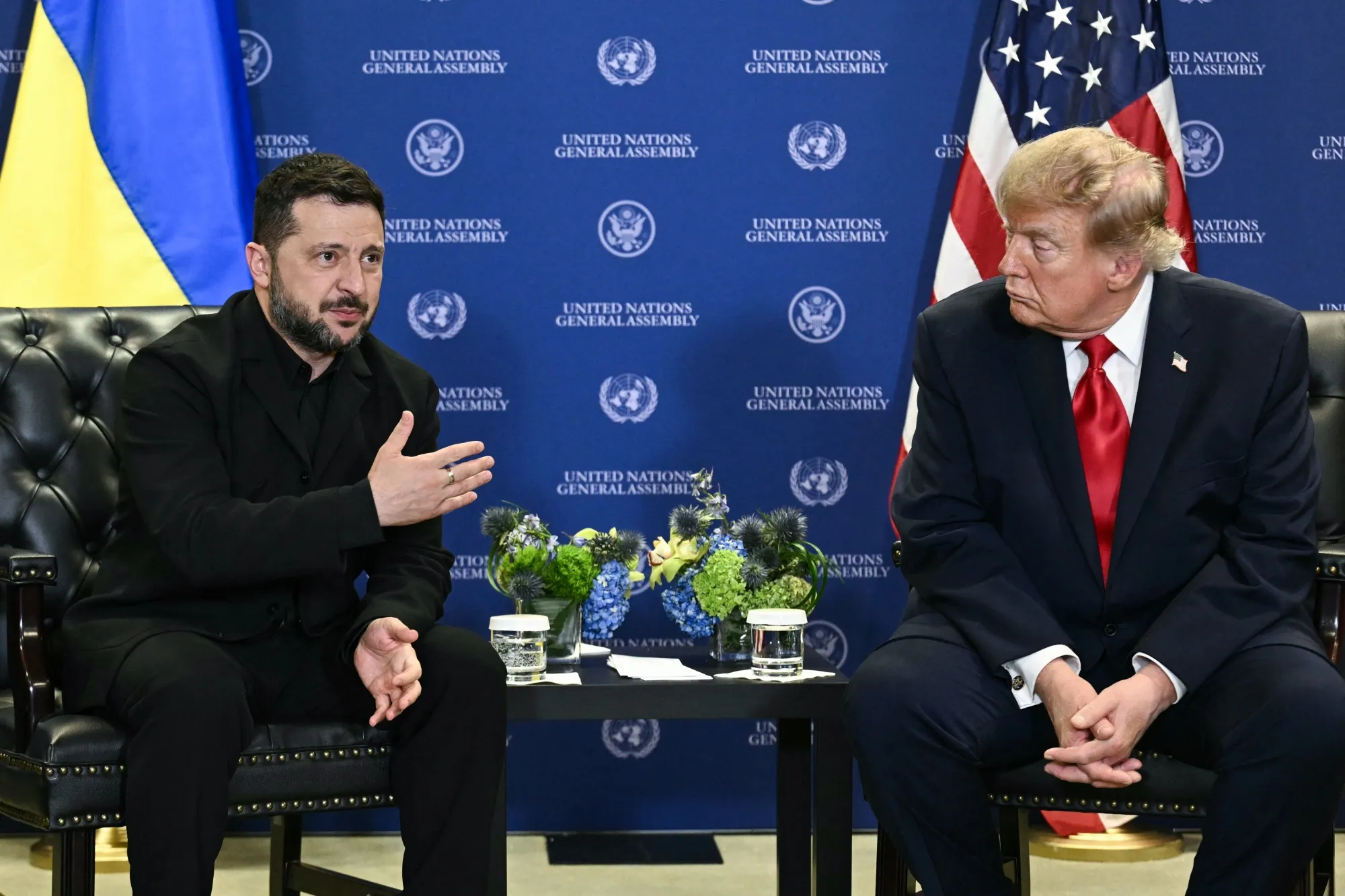 Tổng thống Zelensky (trái) và Tổng thống Trump tại cuộc gặp ở New York ngày 22/9.