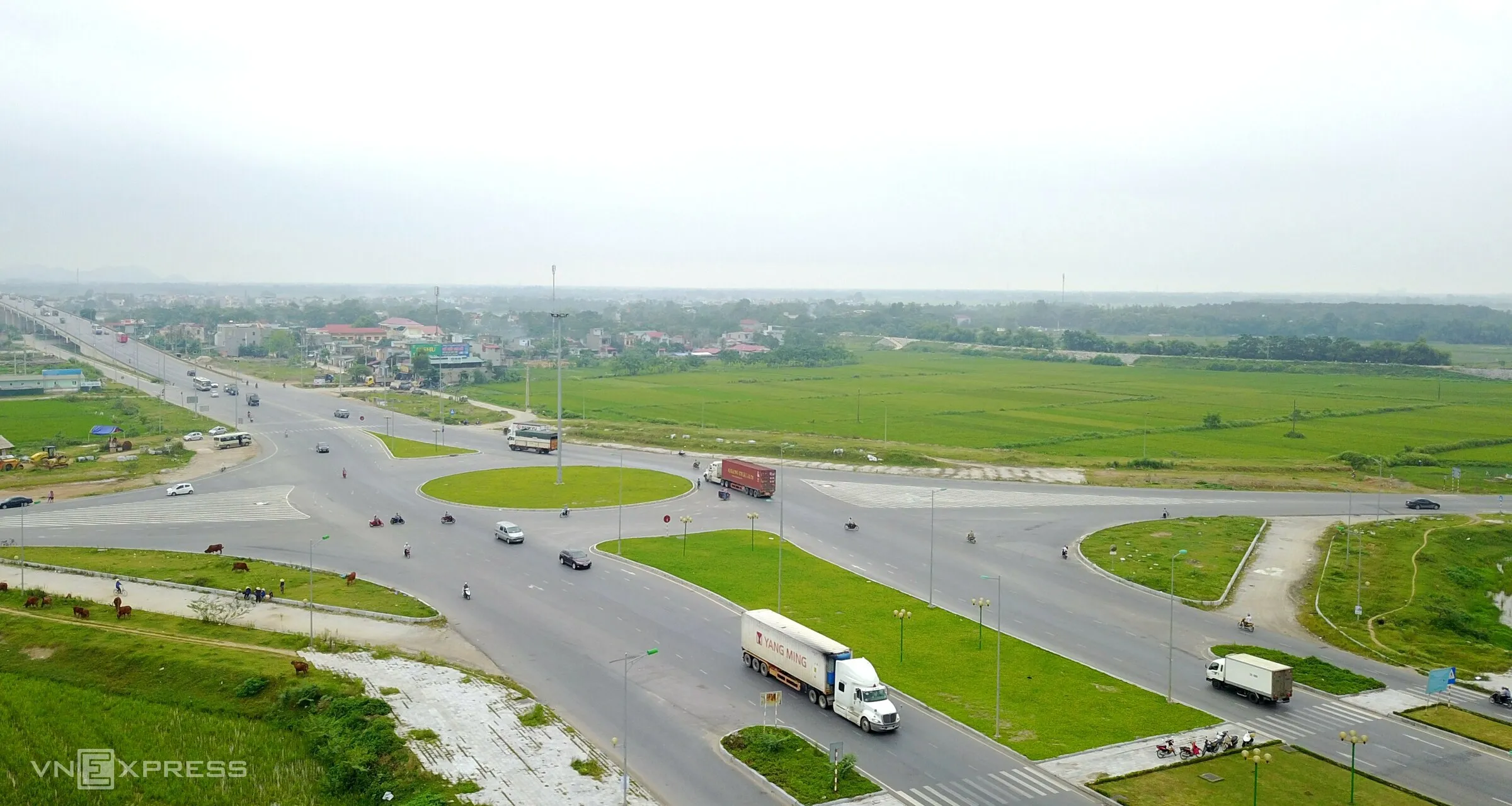 Vị trí được đề xuất xây trung tâm hành chính mới của tỉnh Thanh Hóa nằm ở góc đông nam nút giao giữa đại lộ Nam Sông Mã và đại lộ Nguyễn Hoàng.
