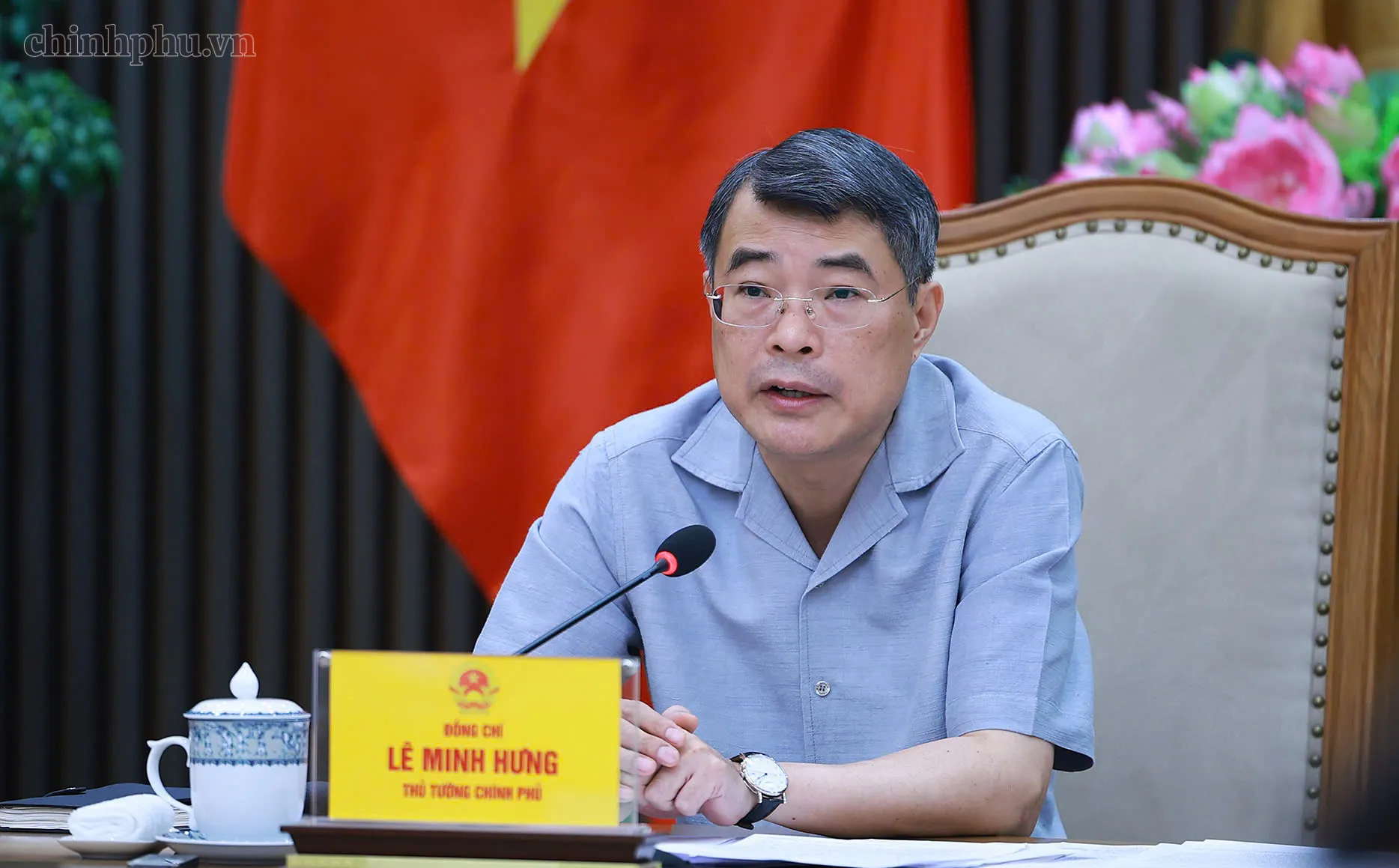 Thủ tướng Lê Minh Hưng chủ trì cuộc họp kiểm điểm tình hình triển khai, thúc đẩy giải ngân các dự án trọng điểm ngành giao thông vận tải - Ảnh: NHẬT BẮC
