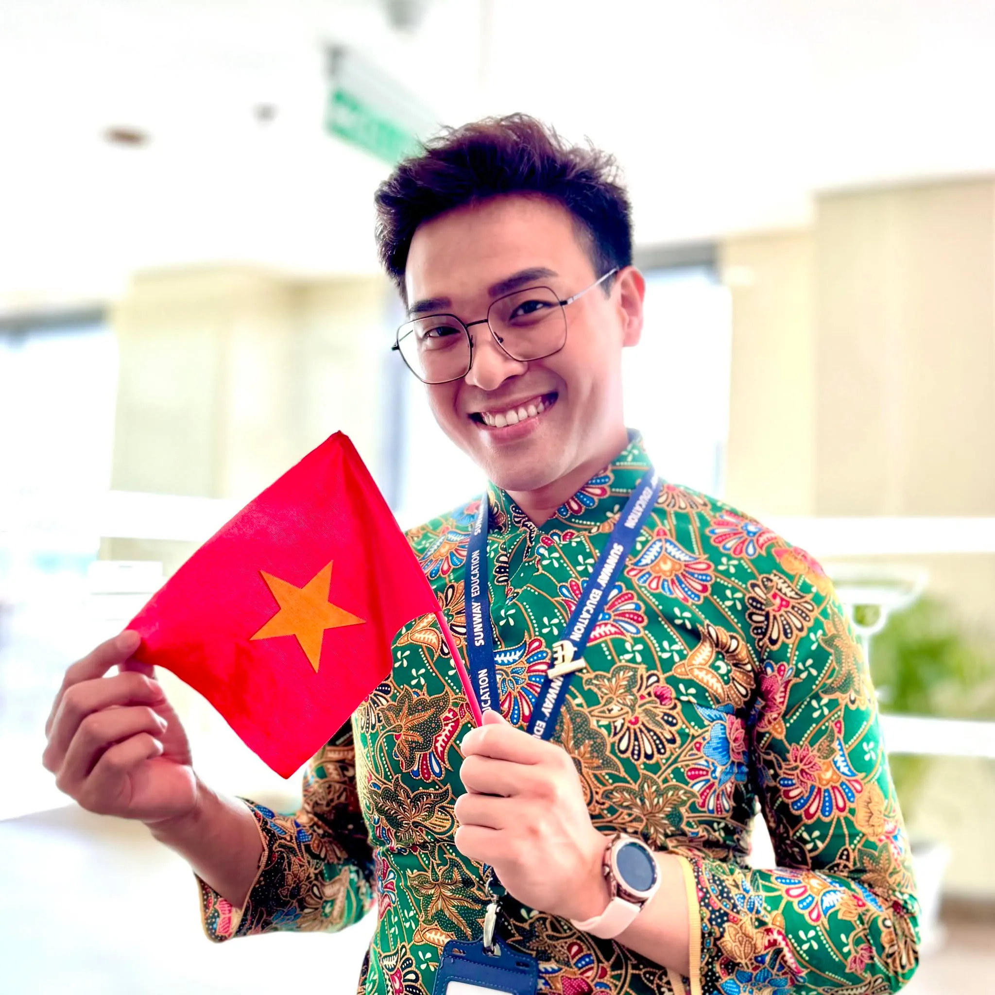 TS Quyết tin rằng Tổ quốc sẽ hùng cường - Ảnh: NVCC