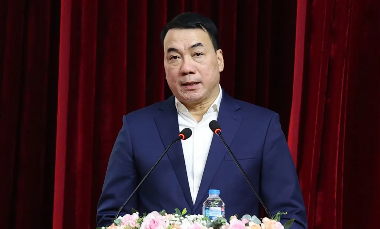 Ông Nguyễn Ngô Quang phát biểu tại hội thảo về đào tạo liên tục cho y bác sĩ - Ảnh: BTC