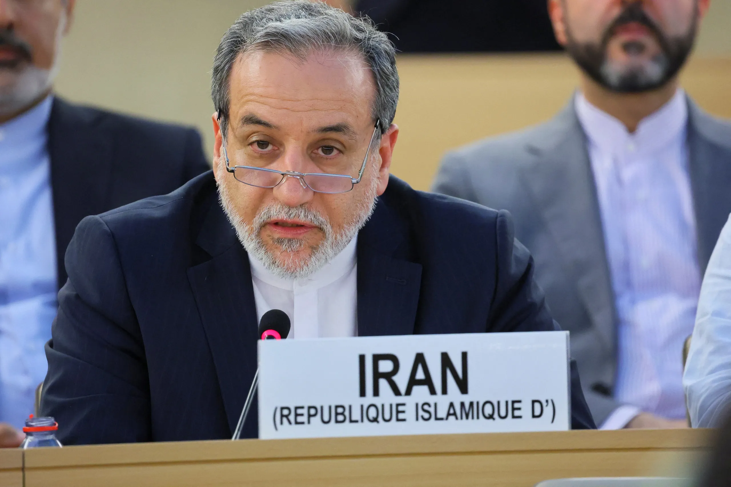 Ngoại trưởng Iran Iran Abbas Araghchi phát biểu tại phiên họp đặc biệt của Hội đồng Nhân quyền tại Liên hợp quốc ở Geneva, Thụy Sĩ, ngày 20-6 - Ảnh: REUTERS