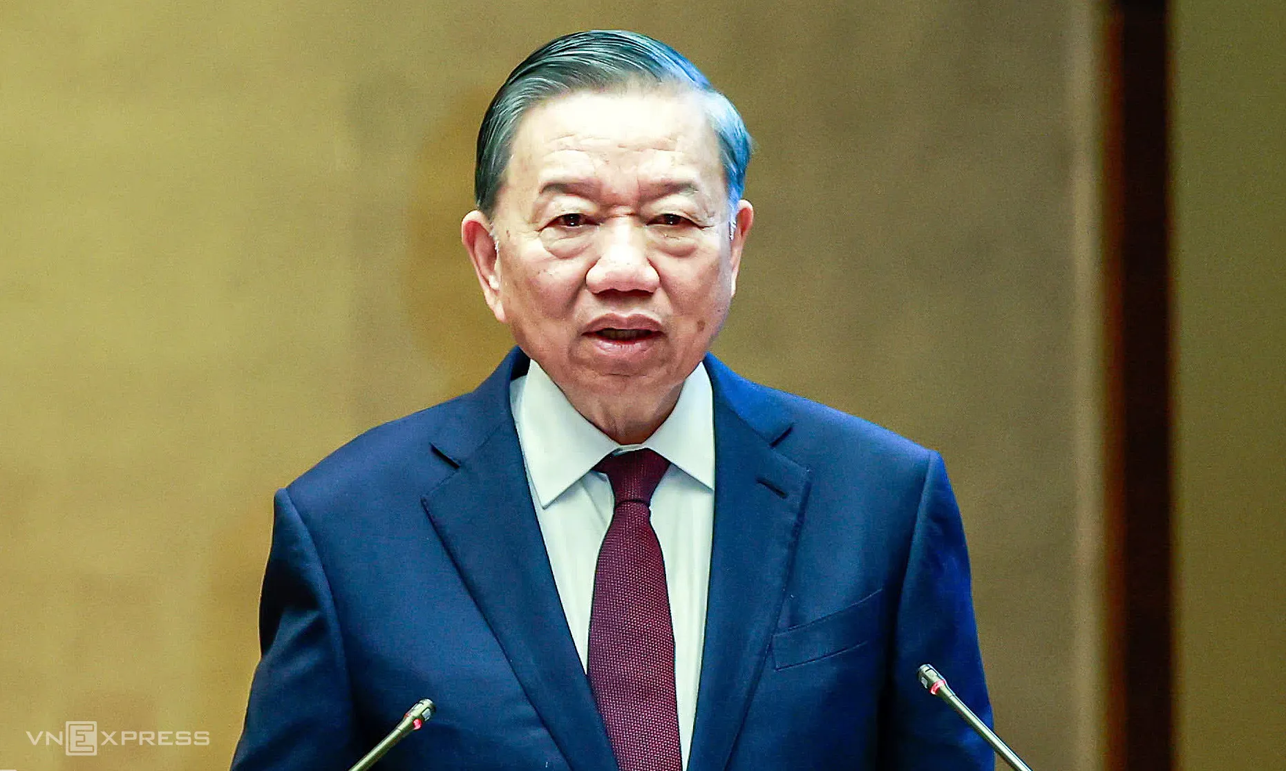 Tổng Bí thư, Chủ tịch nước Tô Lâm phát biểu tại Hội nghị toàn quốc quán triệt nghị quyết Hội nghị Trung ương 4 khóa 14, sáng 16/10.