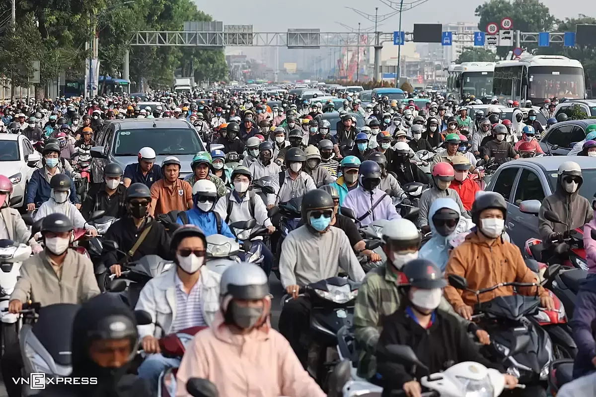 Ùn tắc trên đường Trường Chinh đoạn gần mũi tàu Cộng Hòa, tháng 9/2026.