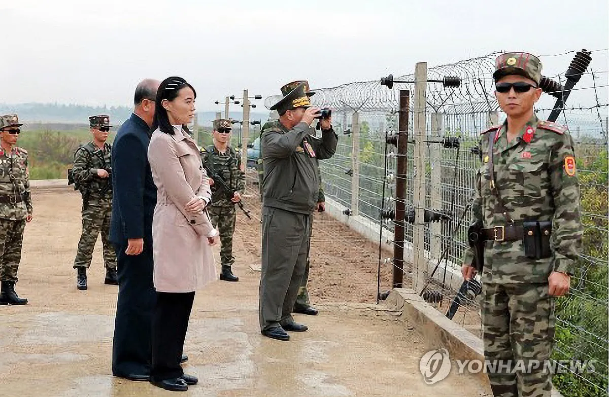 Bà Kim Yo Jong cho biết nhà lãnh đạo Kim Jong Un đã yêu cầu củng cố để biến biên giới với Hàn Quốc thành pháo đài bất khả xâm phạm vĩnh viễn - Ảnh: YONHAP