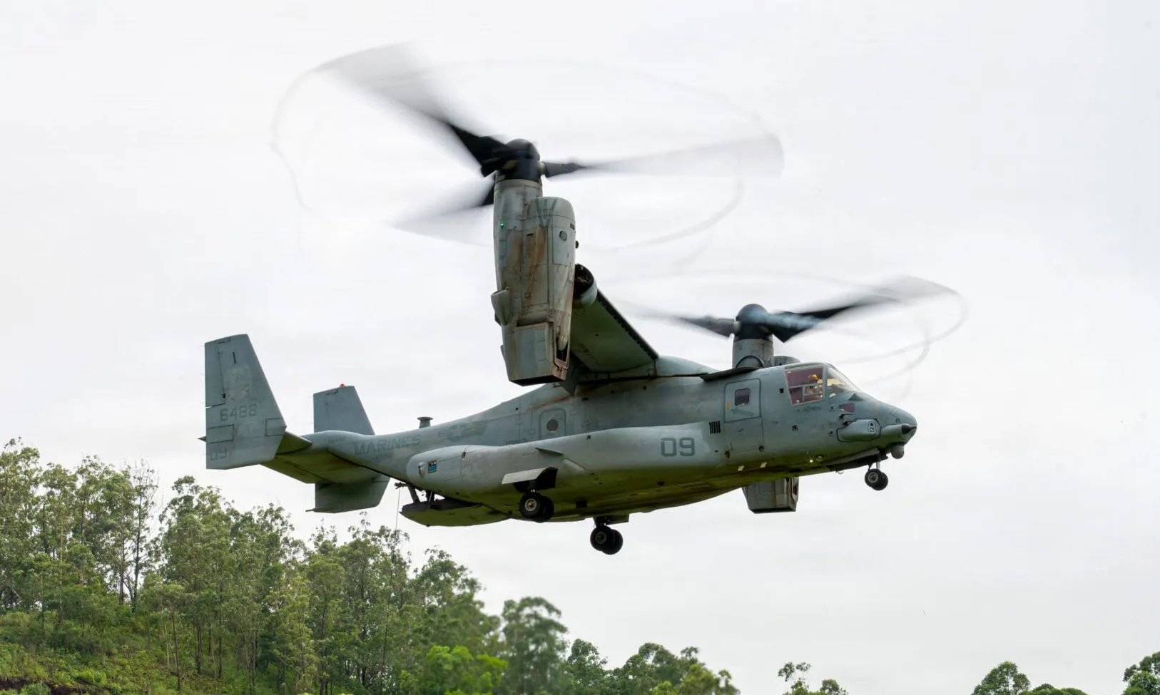 Trực thăng MV-22B bay huấn luyện ở Moroni, Comoros ngày 23/1.